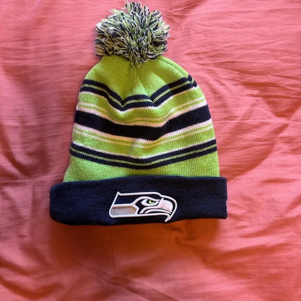 Seattle Seahawks Green and Blue Pom-Pom Beanie - Picture 1 of 8